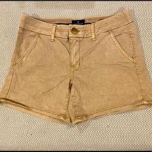 American Eagle sz 6  khaki shorts